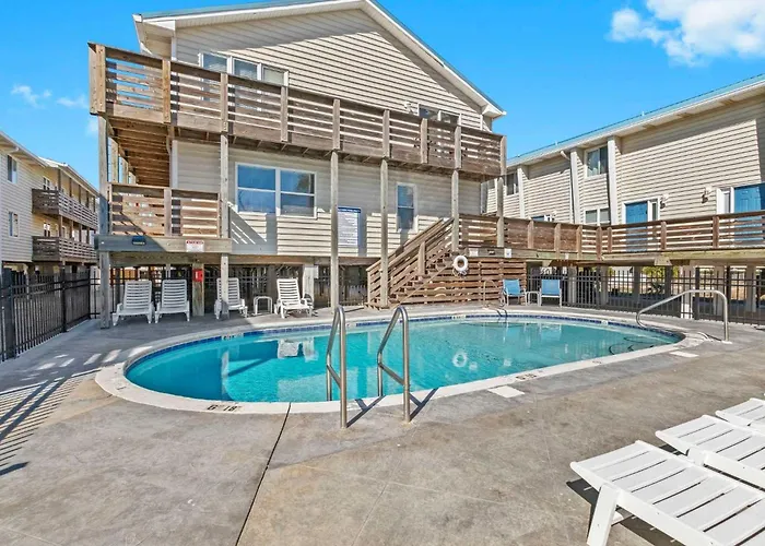 2br W Pool Access And Walk To Hangout Holiday home *